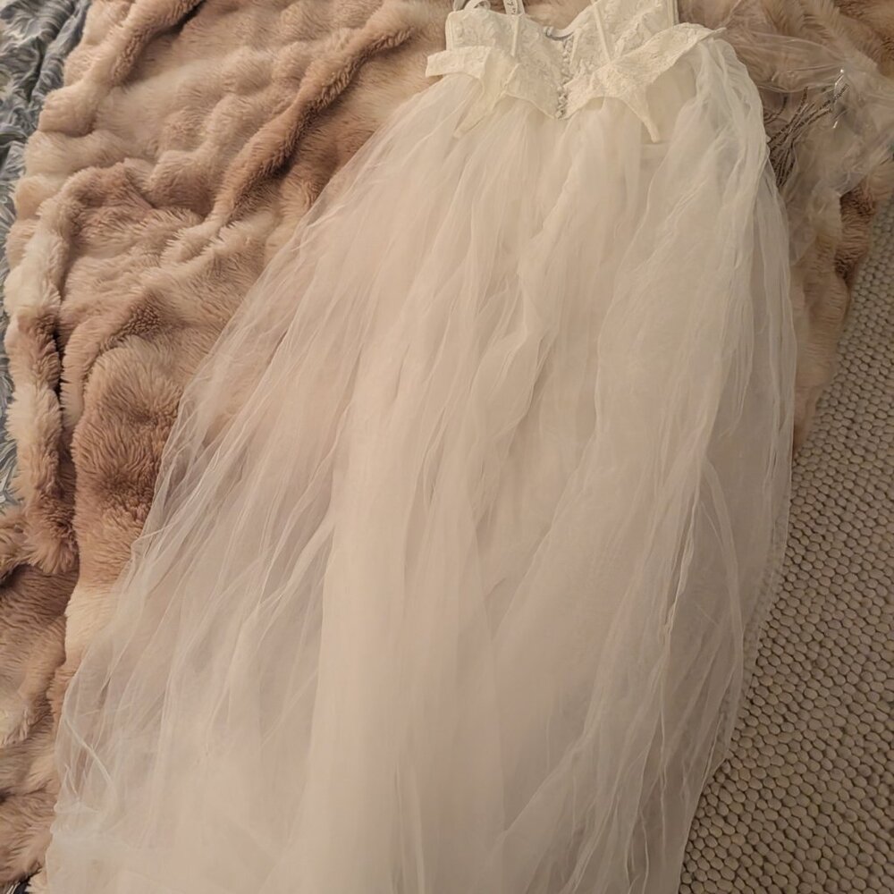 BNWT For Love & Lemons Lily Lace Bridal Gown Size S (runs small) Never worn! - Picture 3 of 6